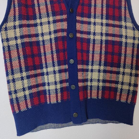 Vtg Tartan Plaid Wool Blend Grandpa Sweater Vest Large Academia Latin Button - Picture 4 of 8